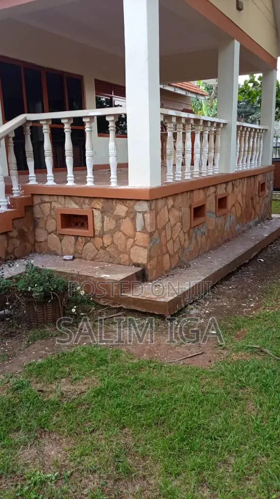 3bdrm Bungalow in Kololo Property, Central Division for rent in Central Division