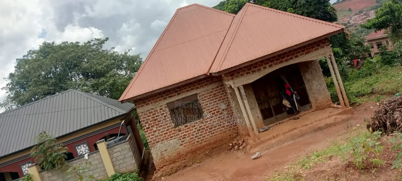 3bdrm House in Kireka Setema Road, Central Division for sale in Central Division