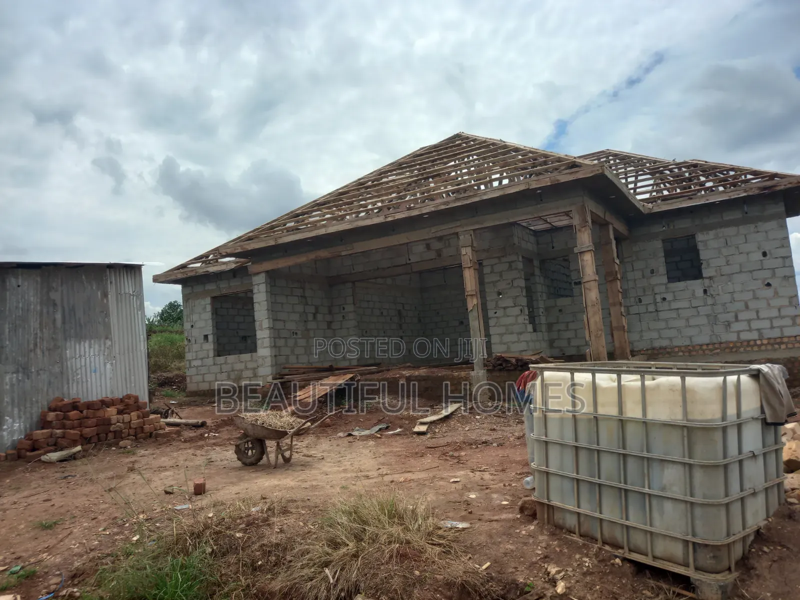 Furnished 4bdrm House in Kira for sale in Kira