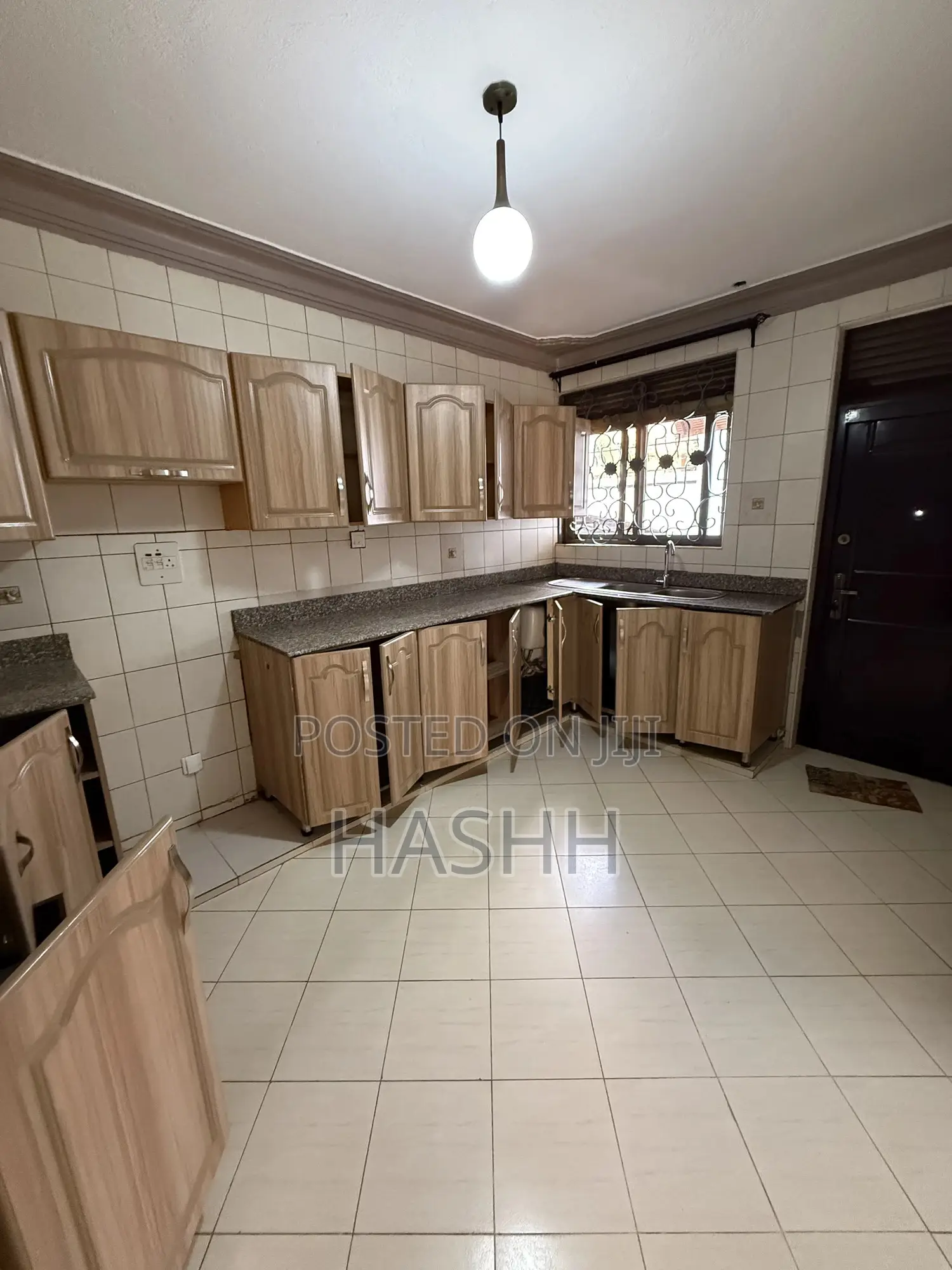 3bdrm Townhouse / Terrace in Muyenga, Central Division for rent in Central Division