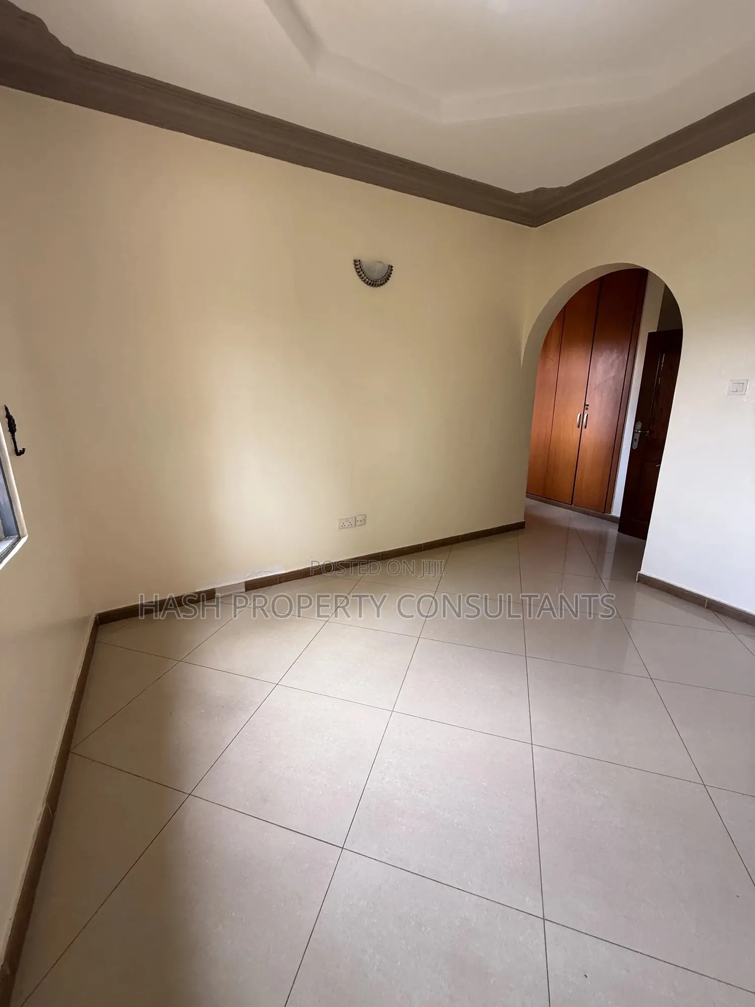 3bdrm Townhouse / Terrace in Muyenga, Central Division for rent in Central Division