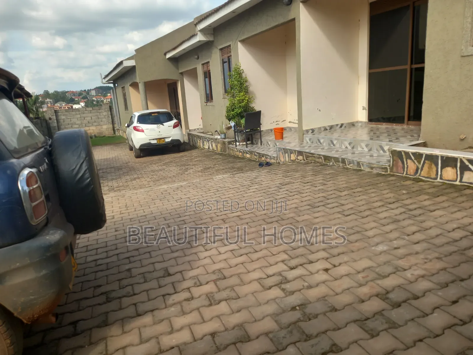 Furnished 2bdrm Apartment in Kira for sale in Kira