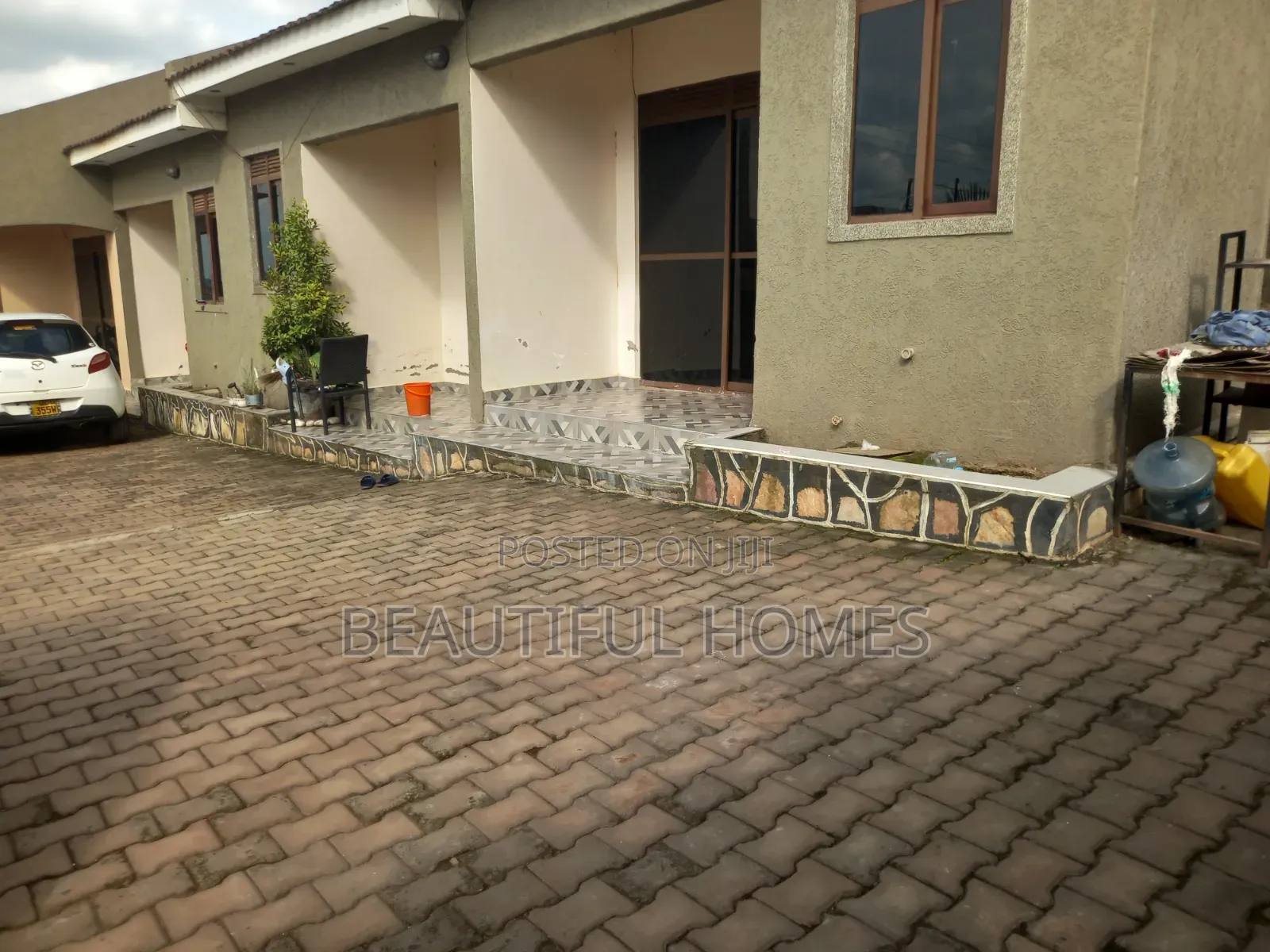 Furnished 2bdrm Apartment in Kira for sale in Kira
