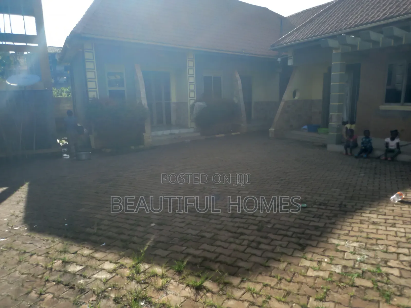 Furnished 2bdrm Apartment in Kira for sale in Kira