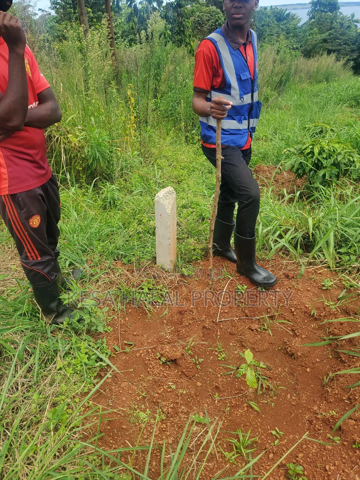 Lake View 1.72 Acres at Gaba Buyikwe All Goes for 40m Only. in Ntenjeru / Mukono