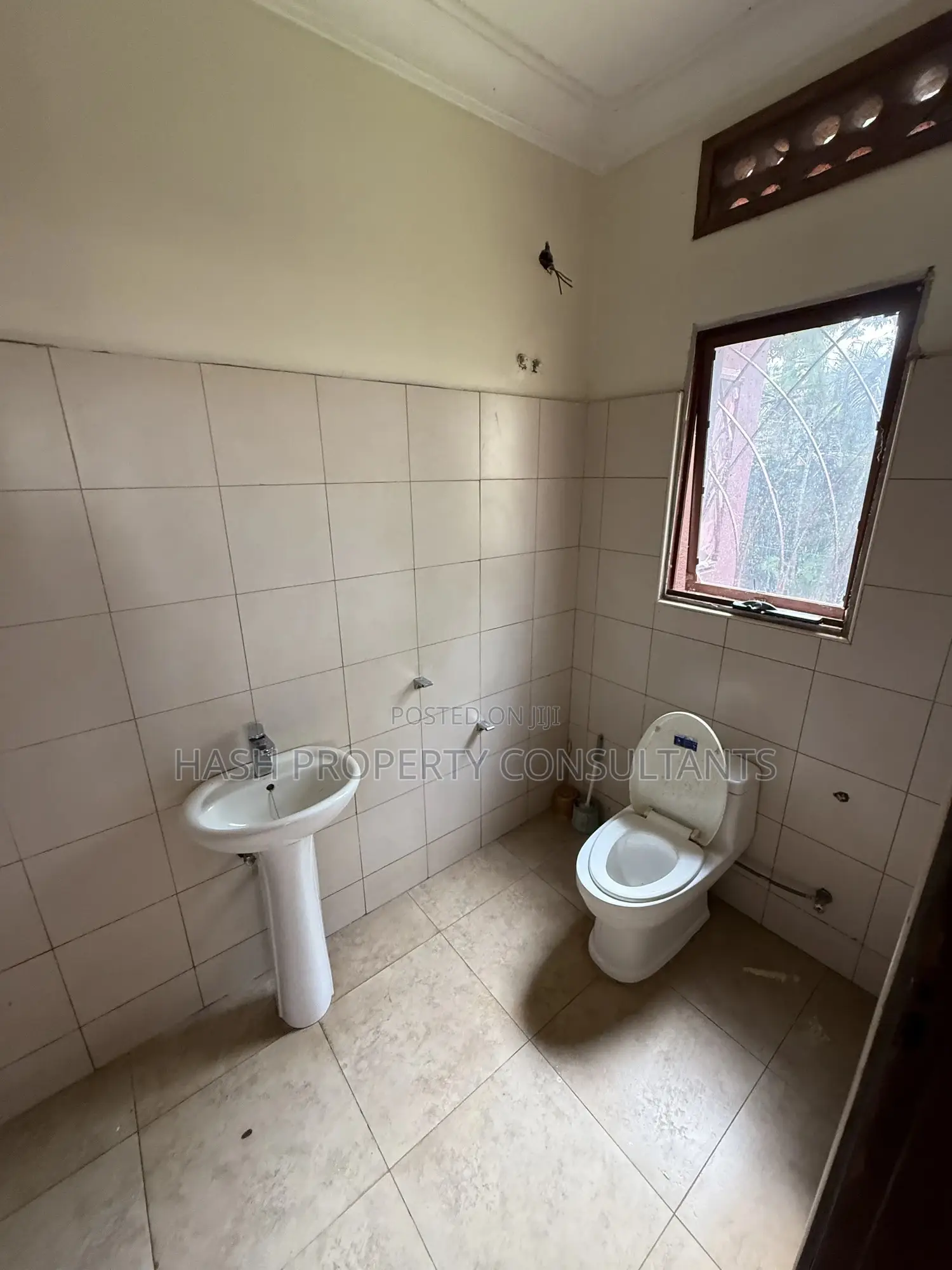 3bdrm Apartment in Muyunyo, Central Division for rent in Central Division