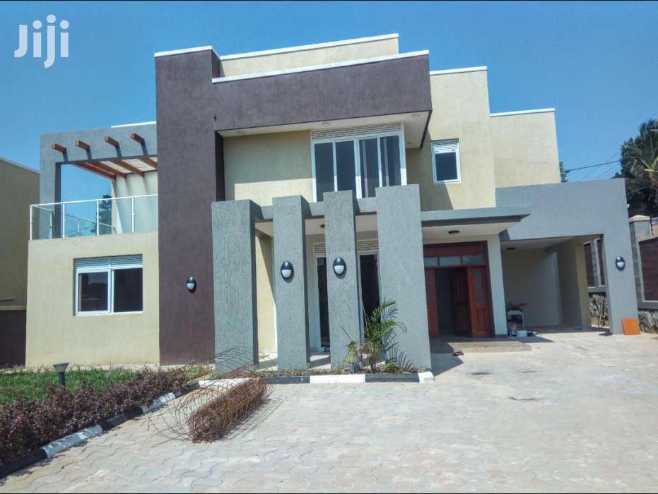 Contemporary Muyenga Mansion On Quick Sell in Kampala
