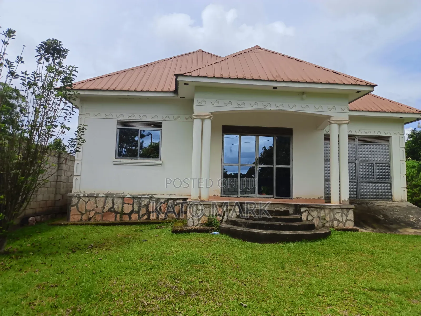 3bdrm House in Mukono Waton for sale in Mukono TC