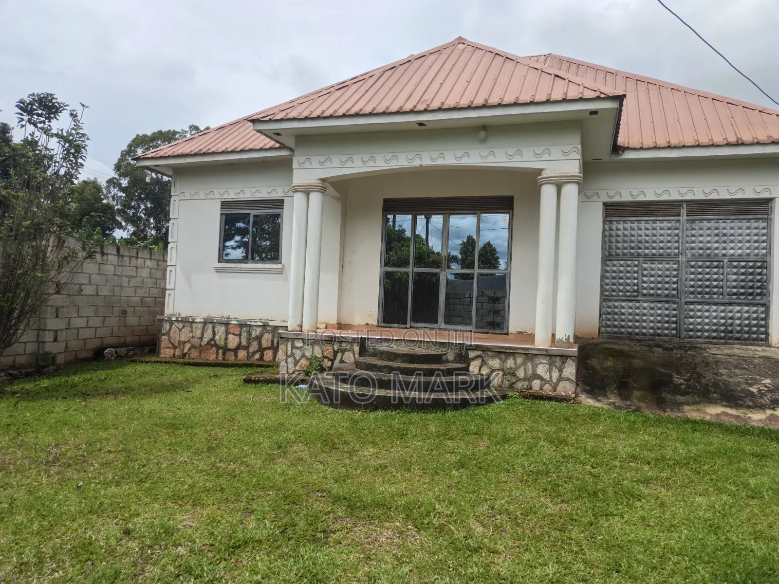 3bdrm House in Mukono Waton for sale in Mukono TC