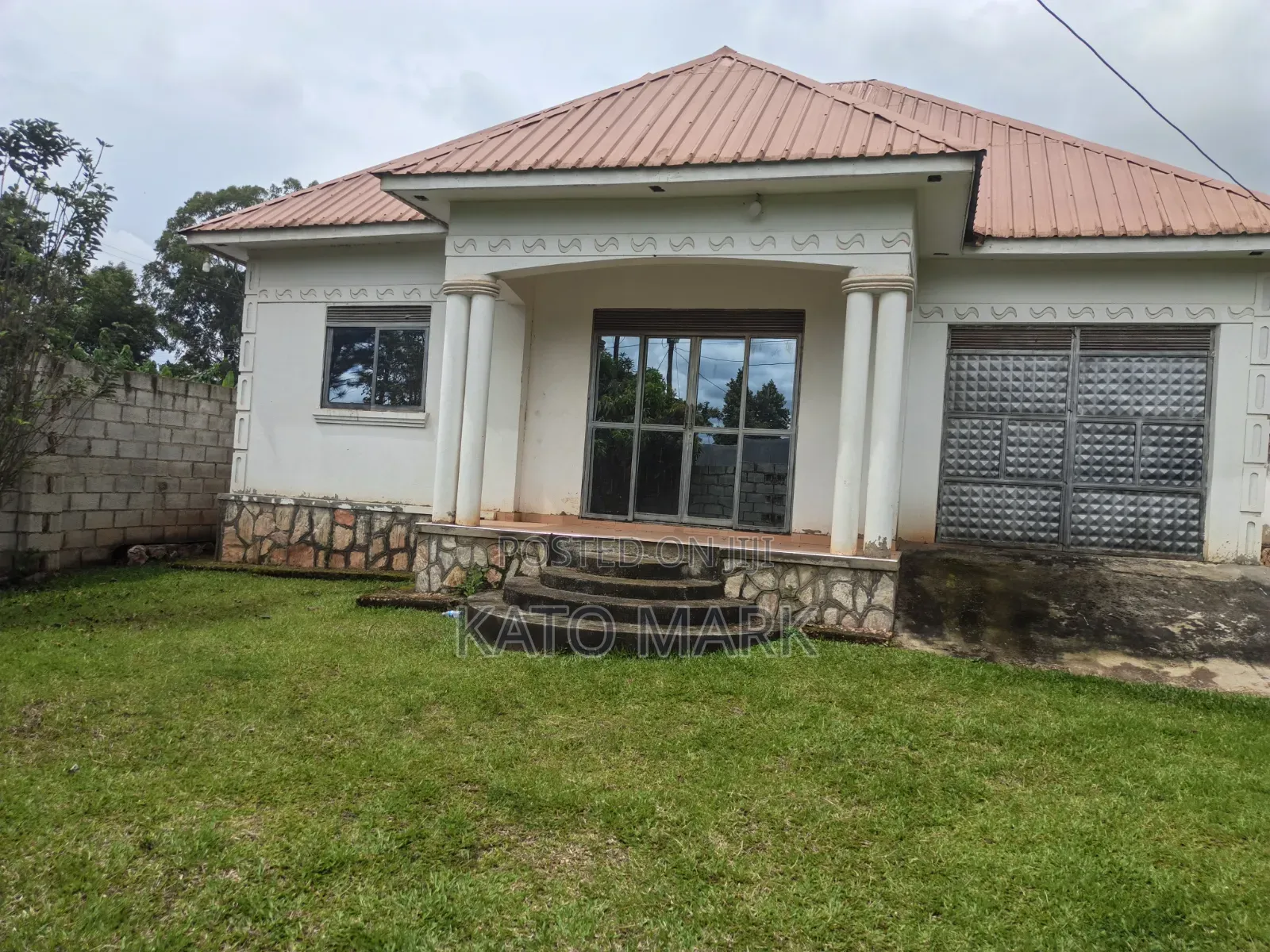 3bdrm House in Mukono Waton for sale in Mukono TC