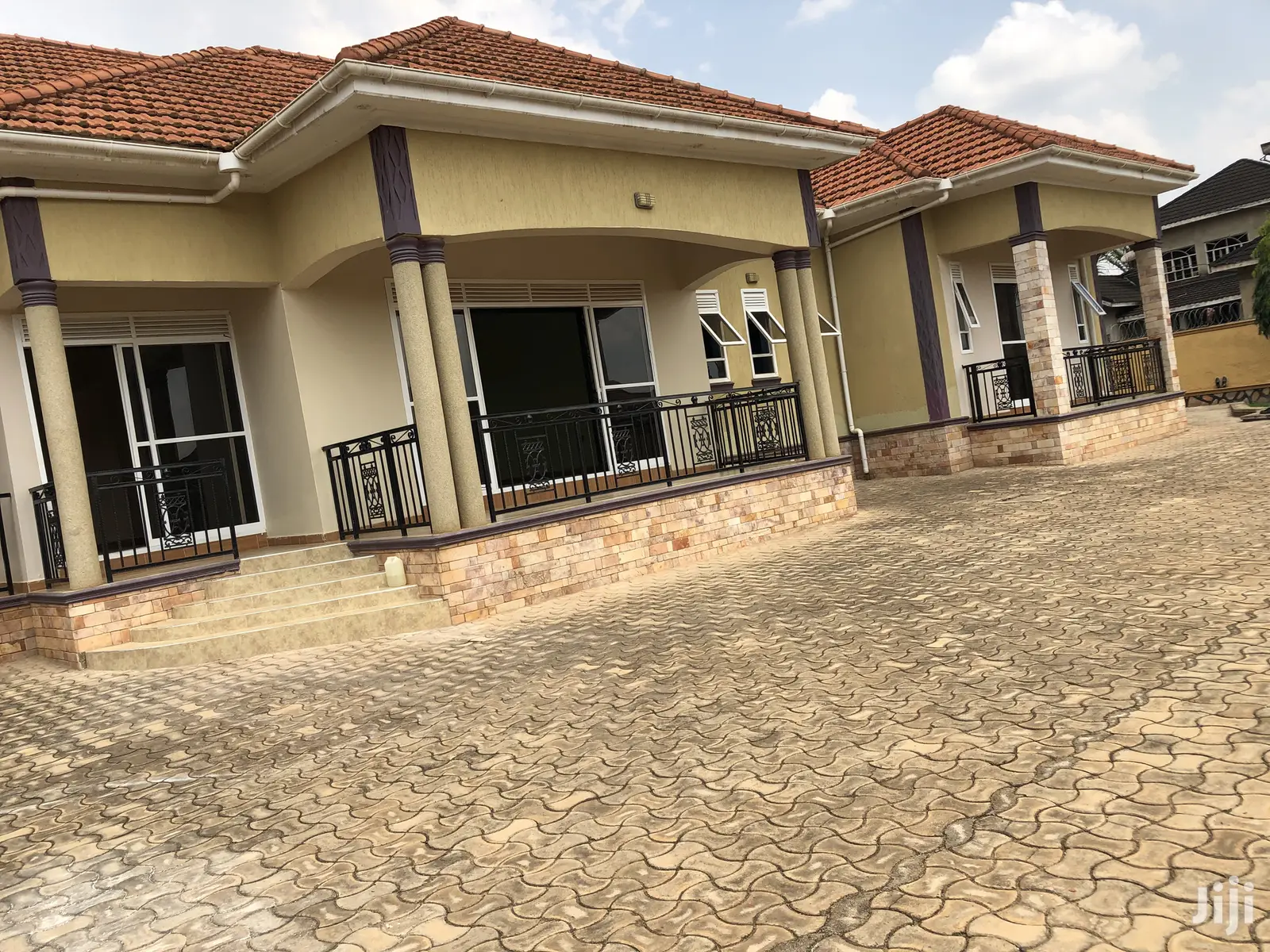 Kira House With Big Compound on Sale in Kampala