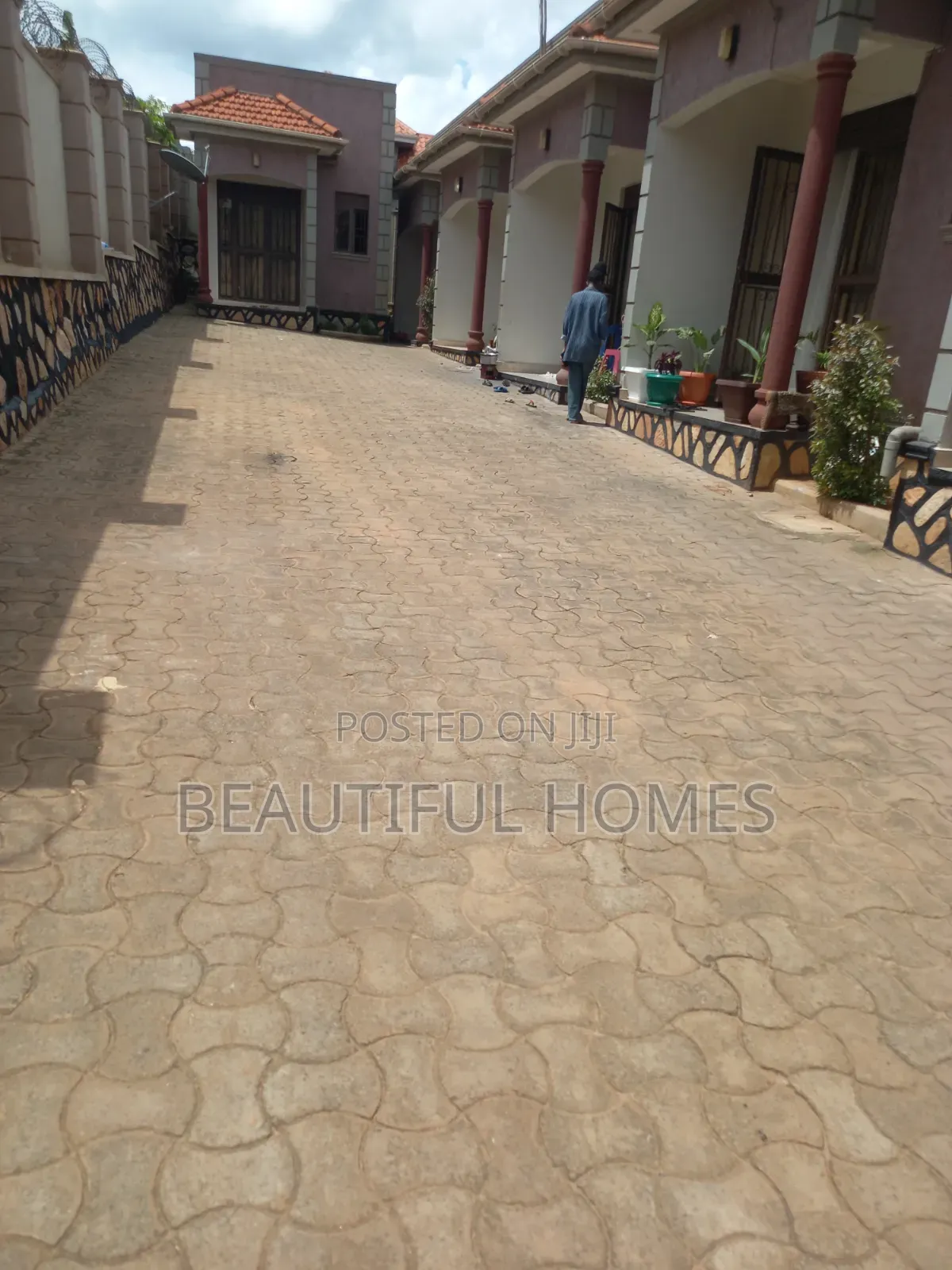 Furnished 1bdrm Apartment in Kira for sale in Kira