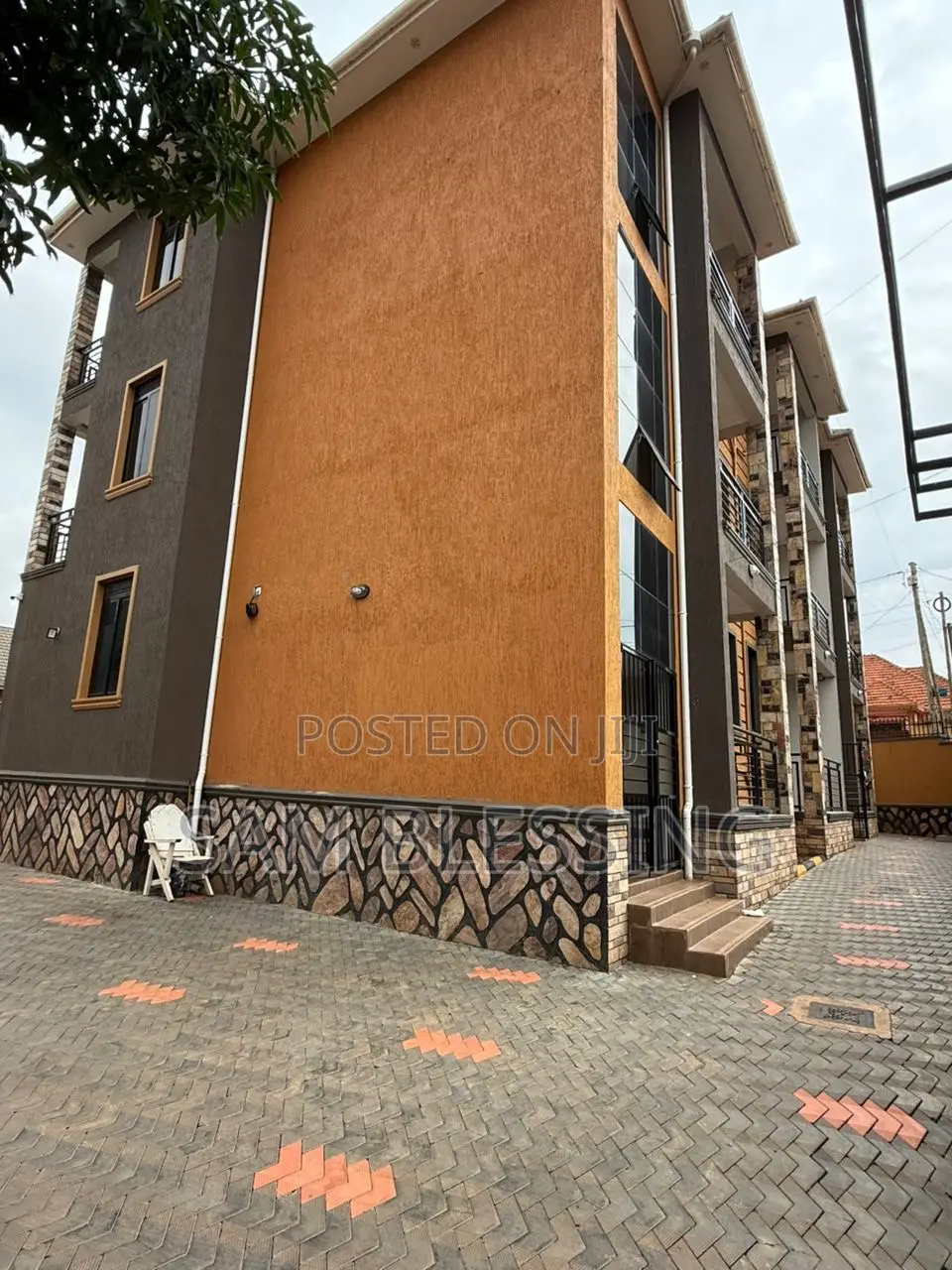 9bdrm Apartment in Kireka, Central Division for sale in Central Division