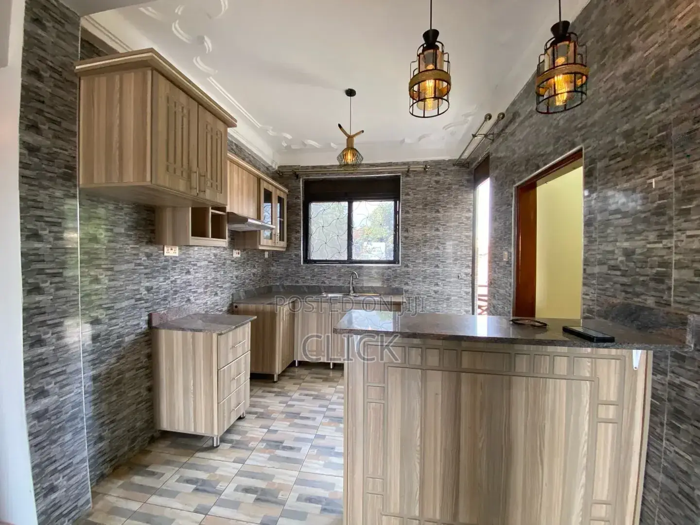 3bdrm Apartment in Muyenga, Makindye for rent in Makindye
