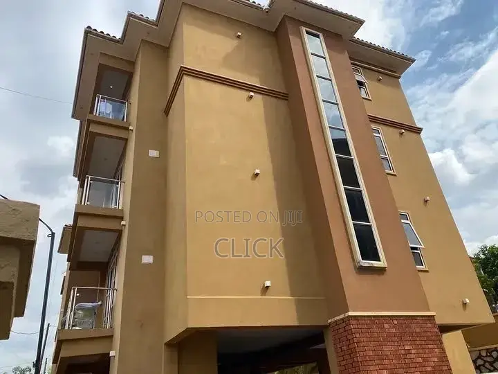3bdrm Apartment in Muyenga, Makindye for rent in Makindye
