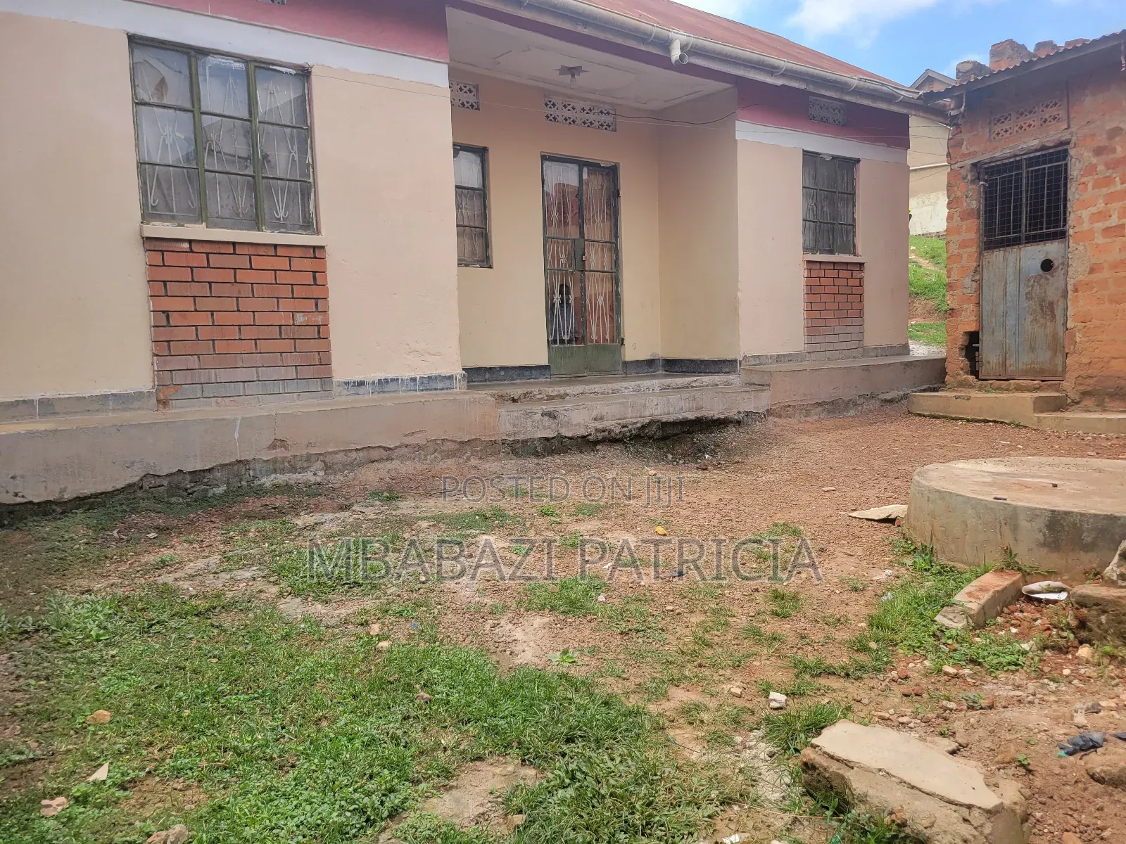 2bdrm House in Lugoba Business, Kawempe for sale in Kawempe