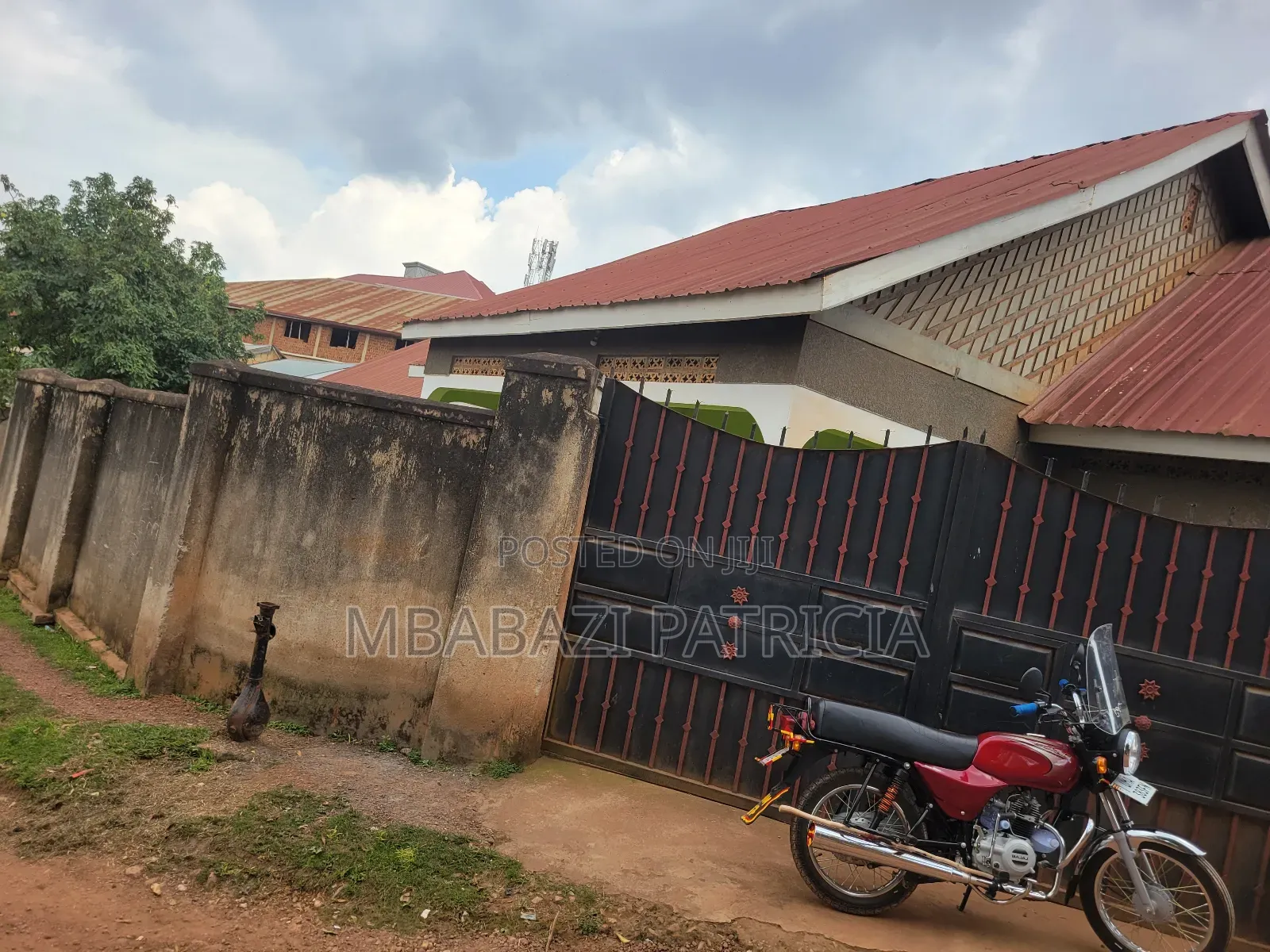 4bdrm House in Lugoba 02, Kawempe for sale in Kawempe