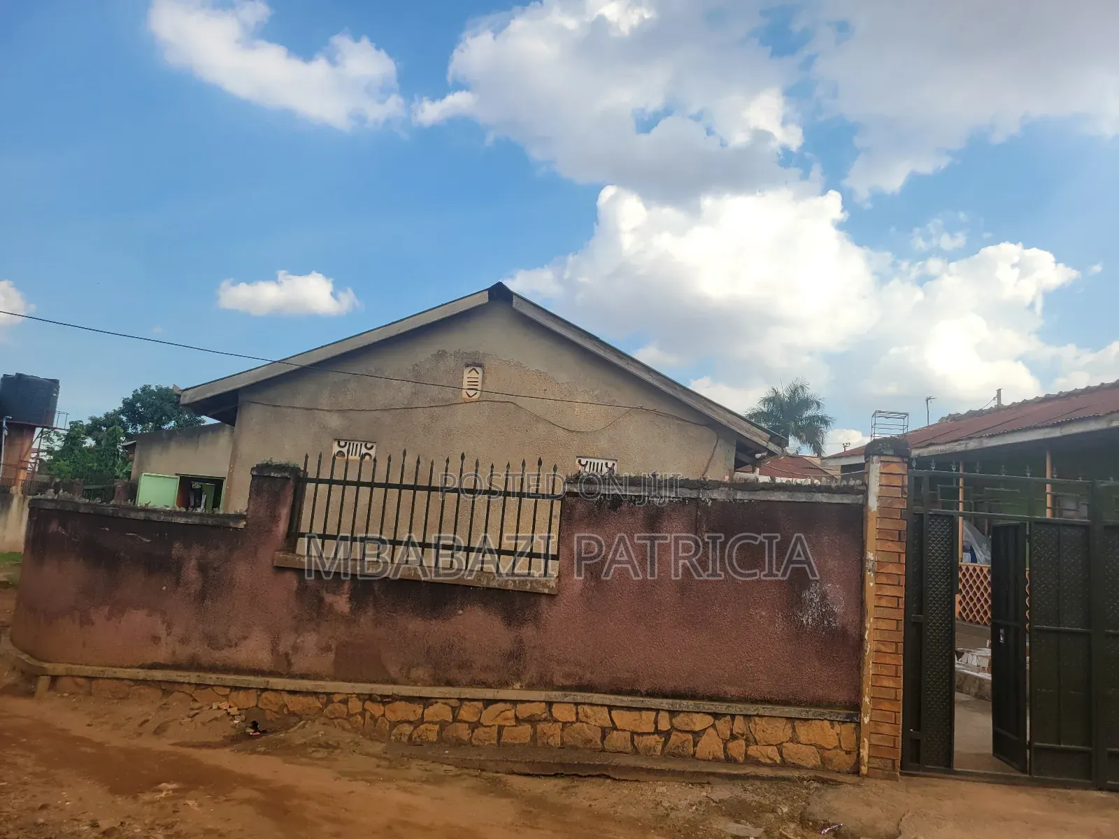 4bdrm House in Lugoba 11, Kawempe for sale in Kawempe