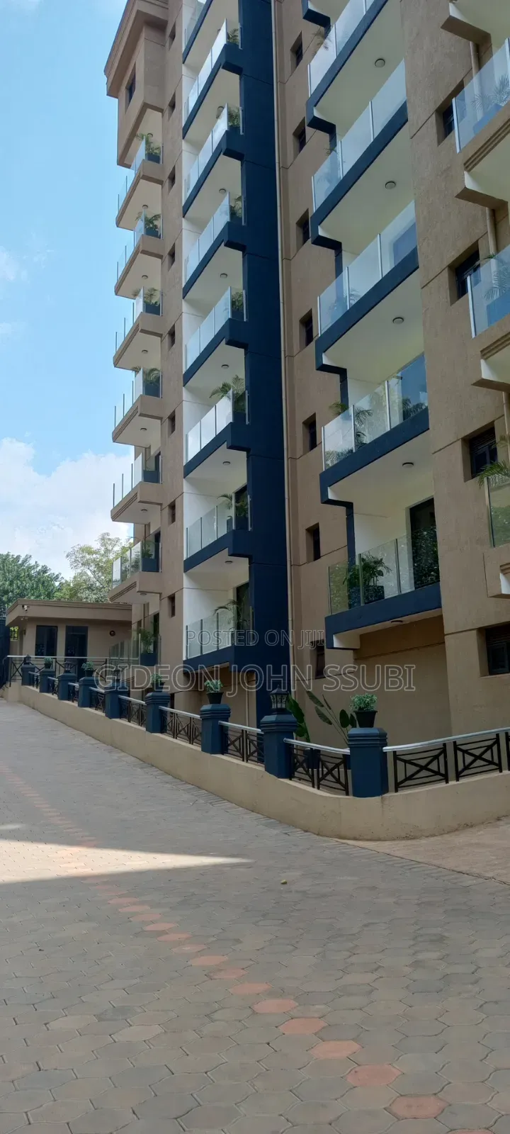 3bdrm Condo in Kololo Kampala, Central Division for sale in Central Division