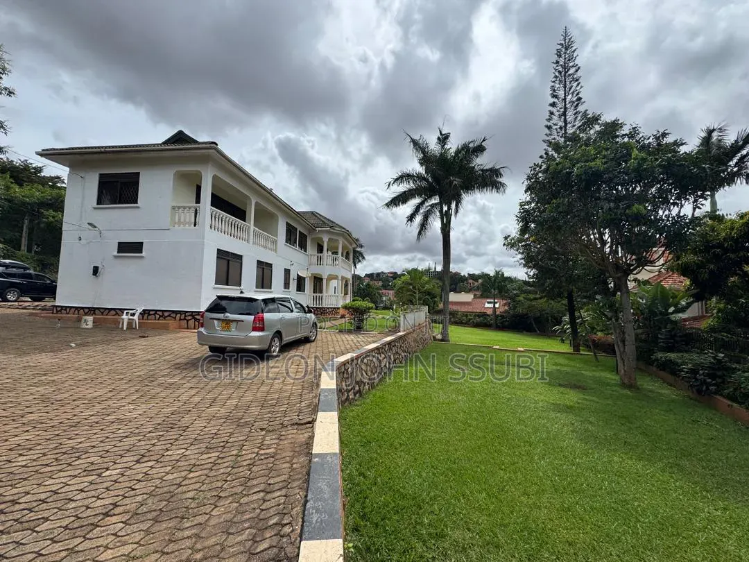 6bdrm Mansion in Buziga Hill Top, Makindye for sale in Makindye