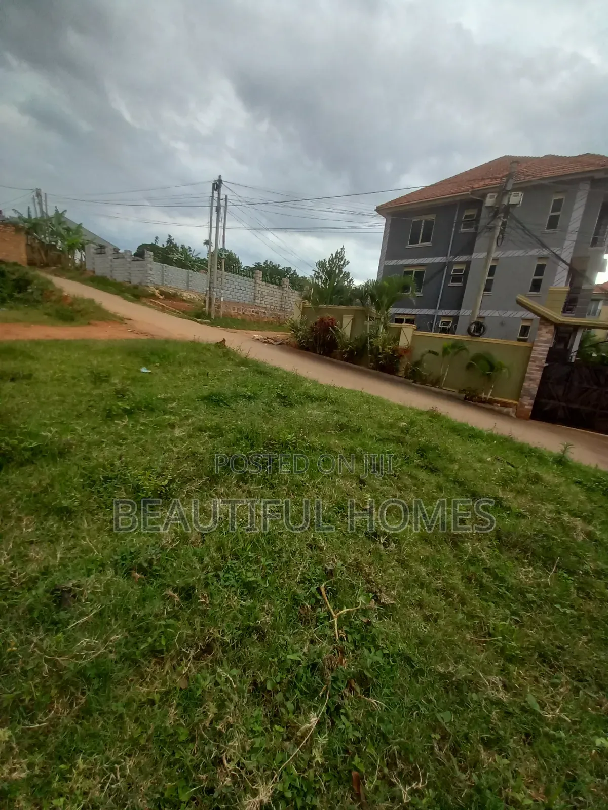 Kyaliwajjara Half Acre Nice Land on Sell in Kira