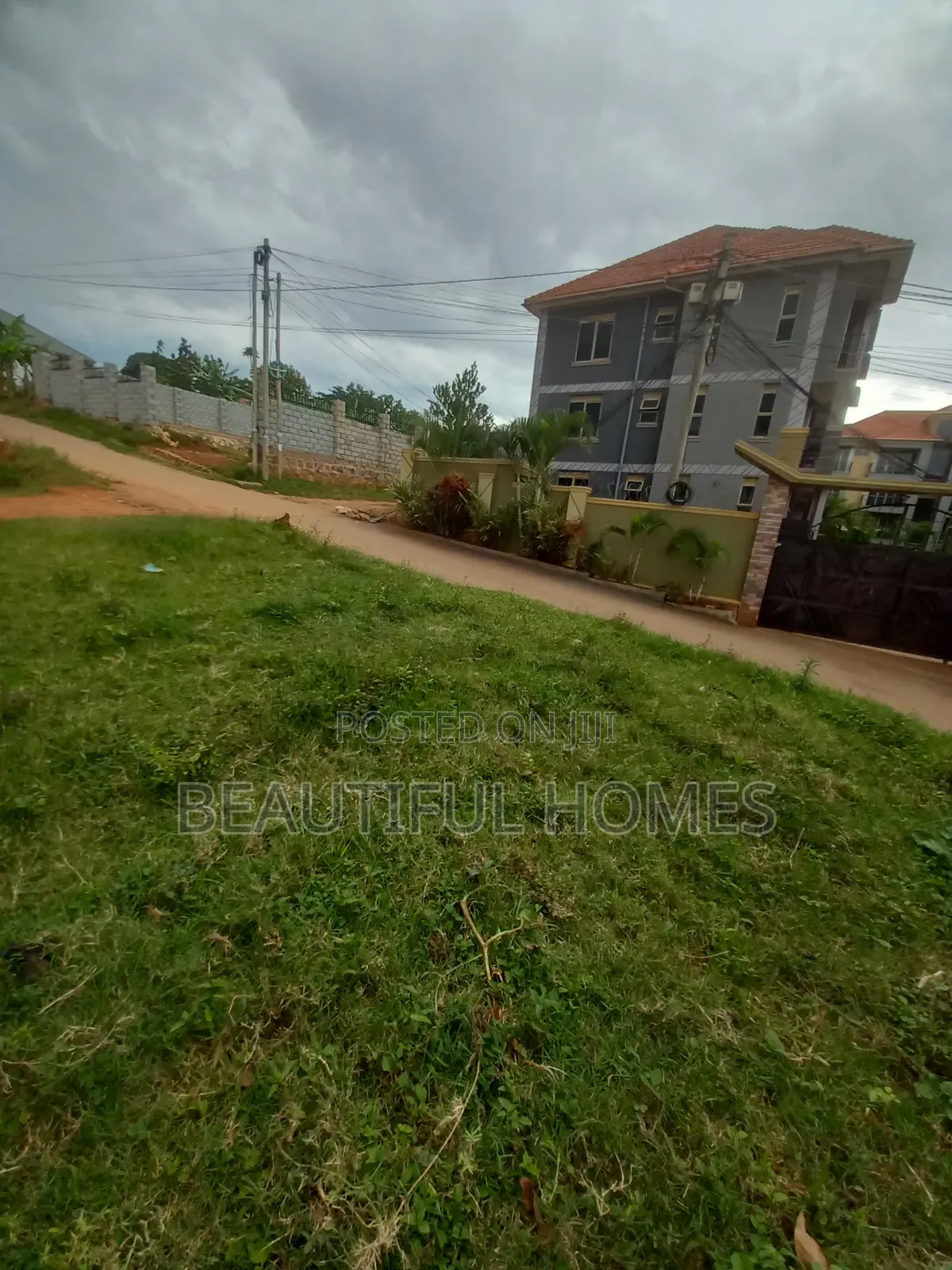 Kyaliwajjara Half Acre Nice Land on Sell in Kira