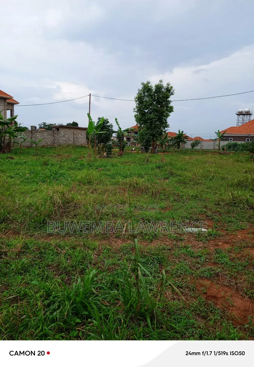 Land for Sale Title at Nsagu Nateete Nakawuka Road 50x100 in Central Division