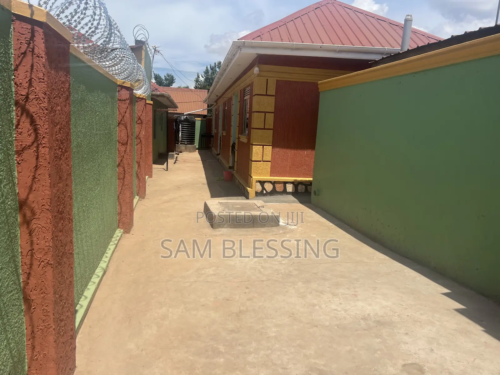 4bdrm Duplex in Nansana, Central Division for sale in Central Division