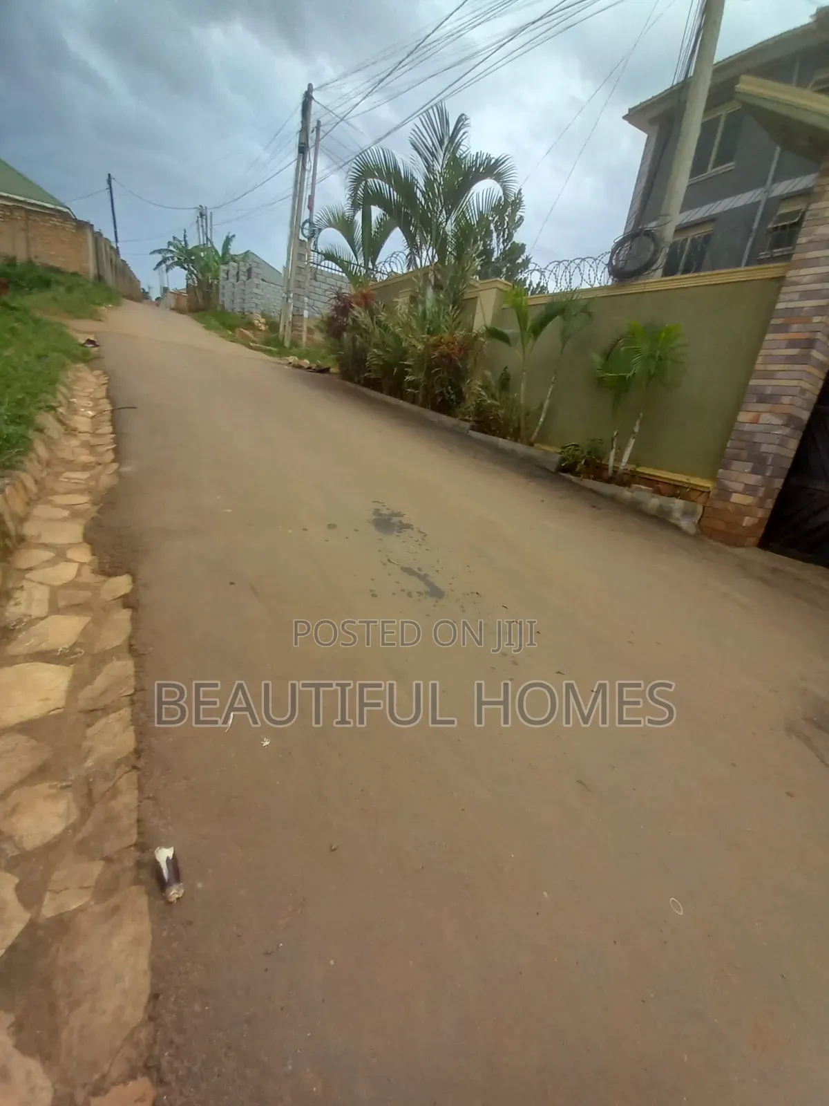 Majestic Half Acre in Kyaliwajjara on Sell in Central Division