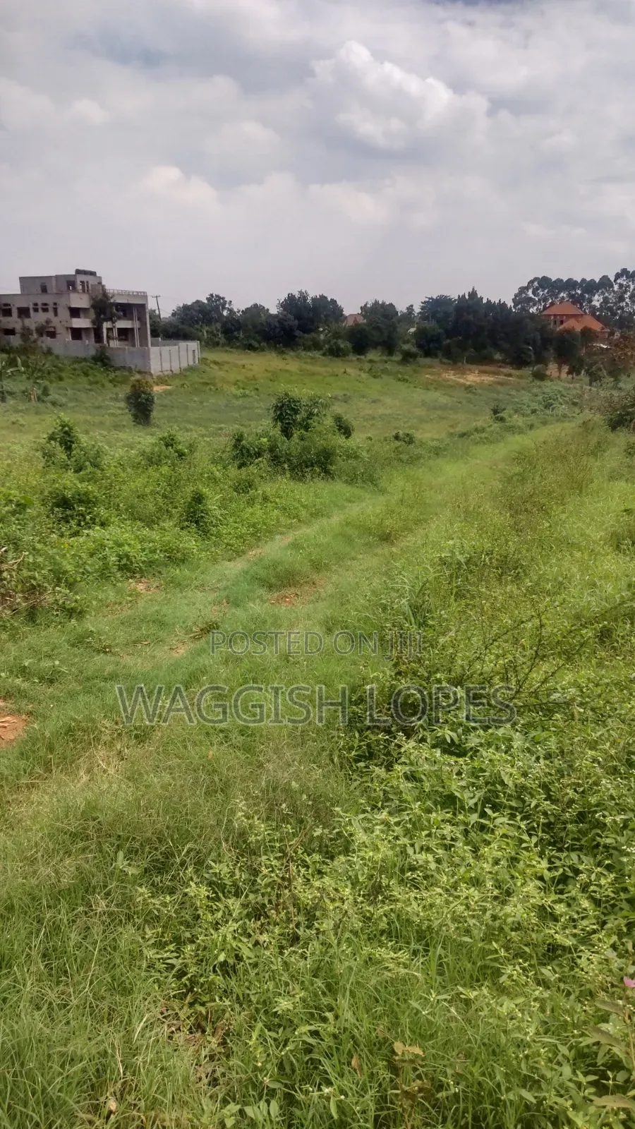Land 4 Sale From 5m With and Title in Wakiso / Wakiso