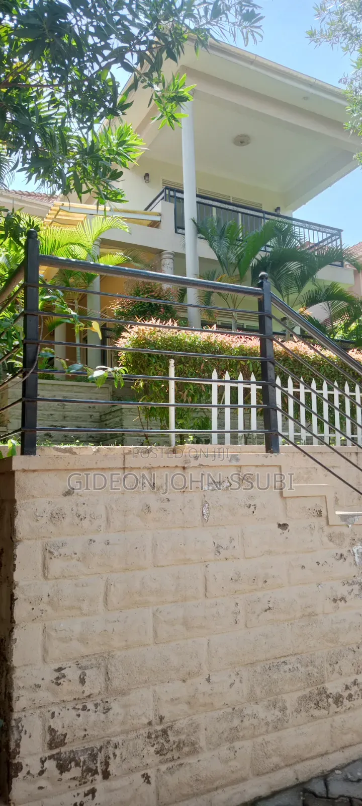 3bdrm Townhouse / Terrace in Muyenga, Makindye for rent in Makindye
