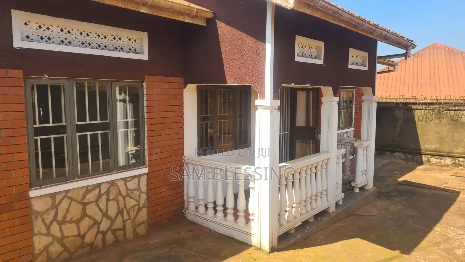 3bdrm House in Kitende Entebbe Road, Central Division for sale in Central Division