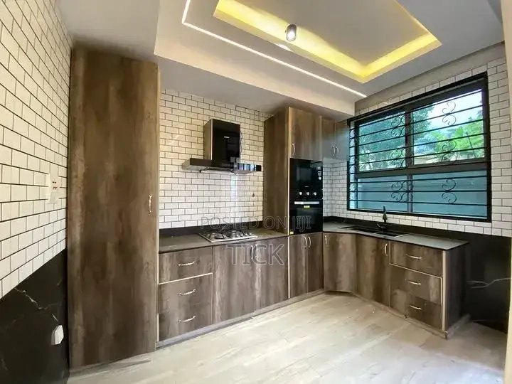 3bdrm Apartment in Buziga, Makindye for rent in Makindye