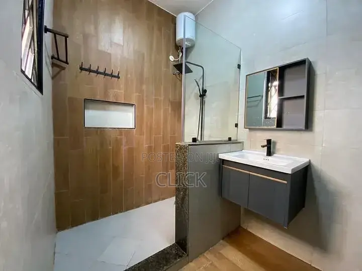 2bdrm Apartment in Muyenga, Makindye for rent in Makindye