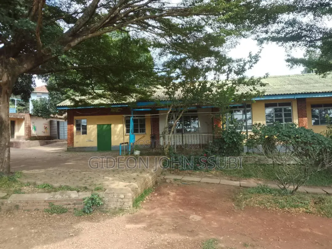 Acre of Prime Land in Kisugu Muyenga in Makindye