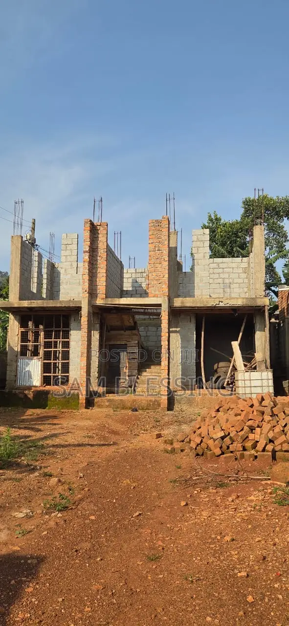 10bdrm Block of Flats in Munyonyo Kigo, Central Division for sale in Central Division
