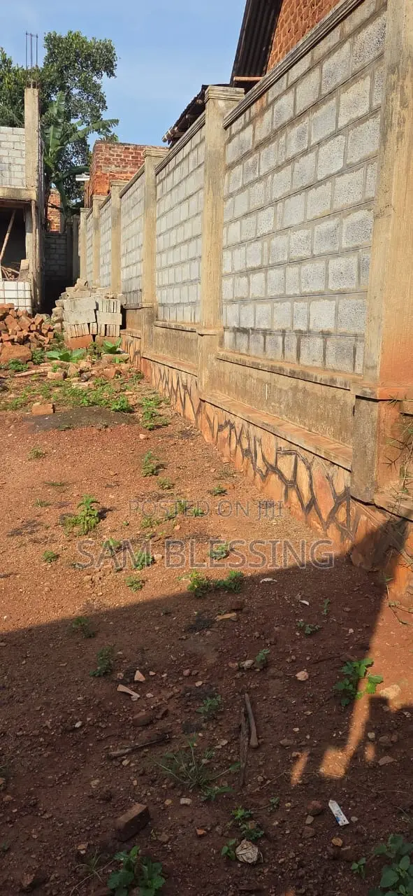 10bdrm Block of Flats in Munyonyo Kigo, Central Division for sale in Central Division