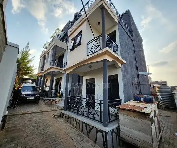 3bdrm Apartment in Buziga, Makindye for rent in Makindye
