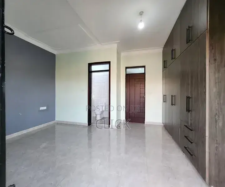 3bdrm Apartment in Buziga, Makindye for rent in Makindye