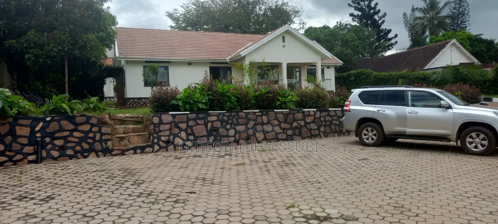 5bdrm Bungalow in Bugolobi Luthuli, Nakawa for rent in Nakawa