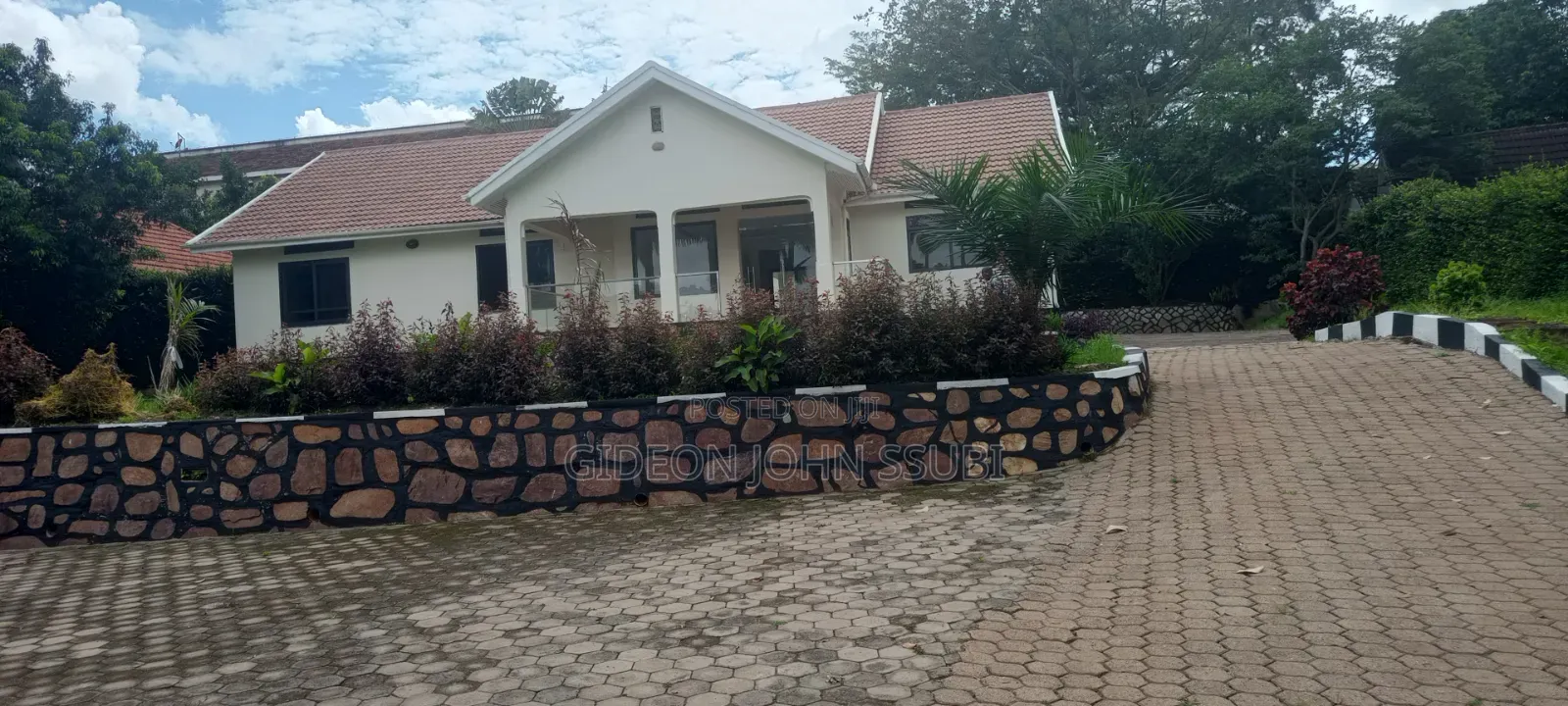 5bdrm Bungalow in Bugolobi Luthuli, Nakawa for rent in Nakawa