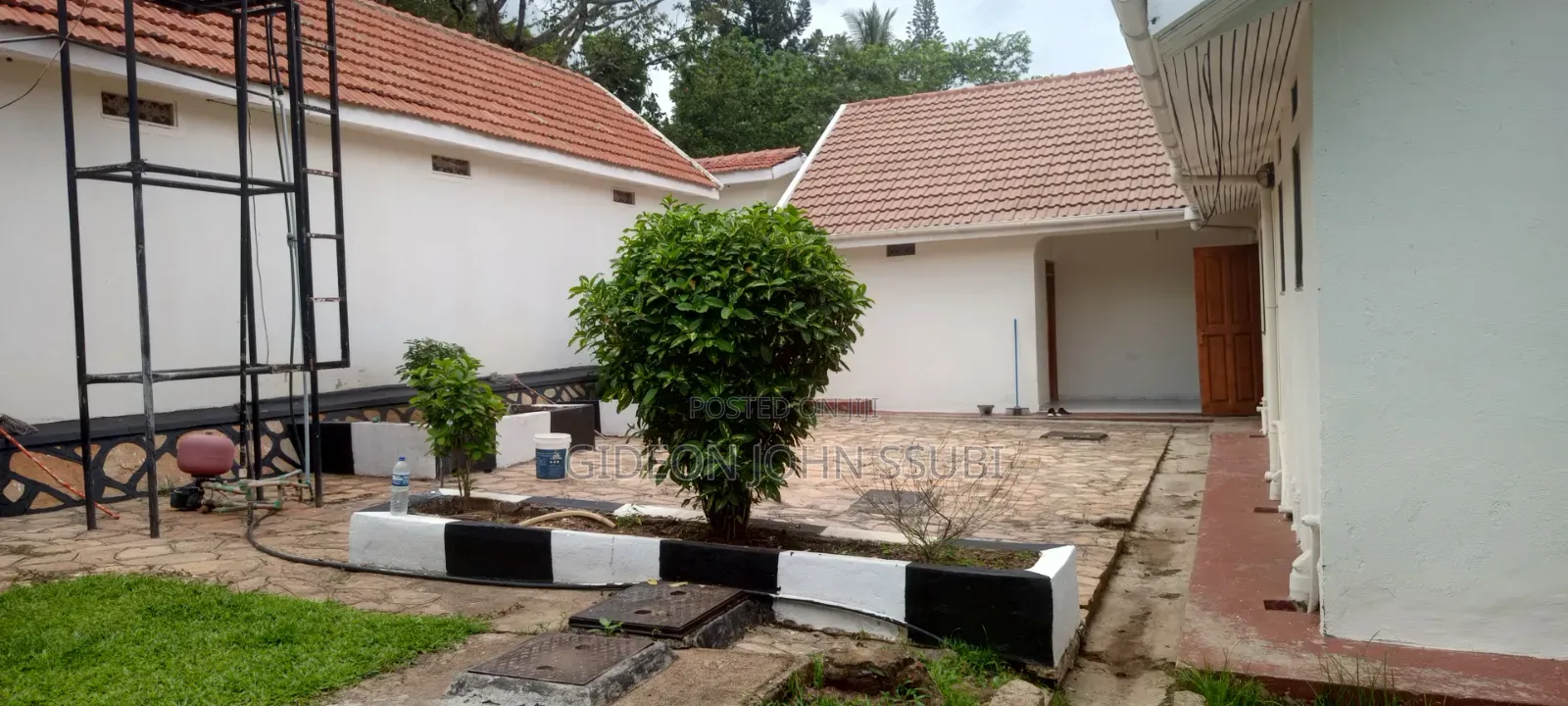 5bdrm Bungalow in Bugolobi Luthuli, Nakawa for rent in Nakawa