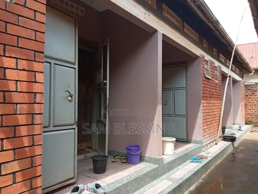 10bdrm Duplex in Nansana, Central Division for sale in Central Division