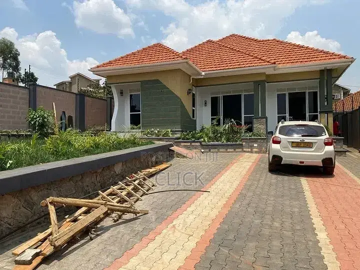 4bdrm Duplex in Kisaasi, Nakawa for sale in Nakawa