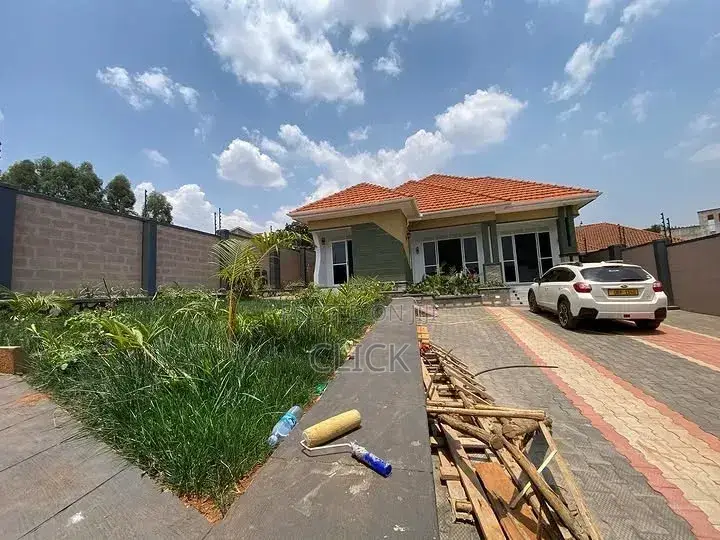 4bdrm Duplex in Kisaasi, Nakawa for sale in Nakawa