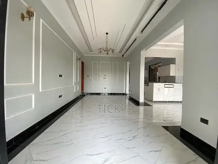 4bdrm Duplex in Kisaasi, Nakawa for sale in Nakawa