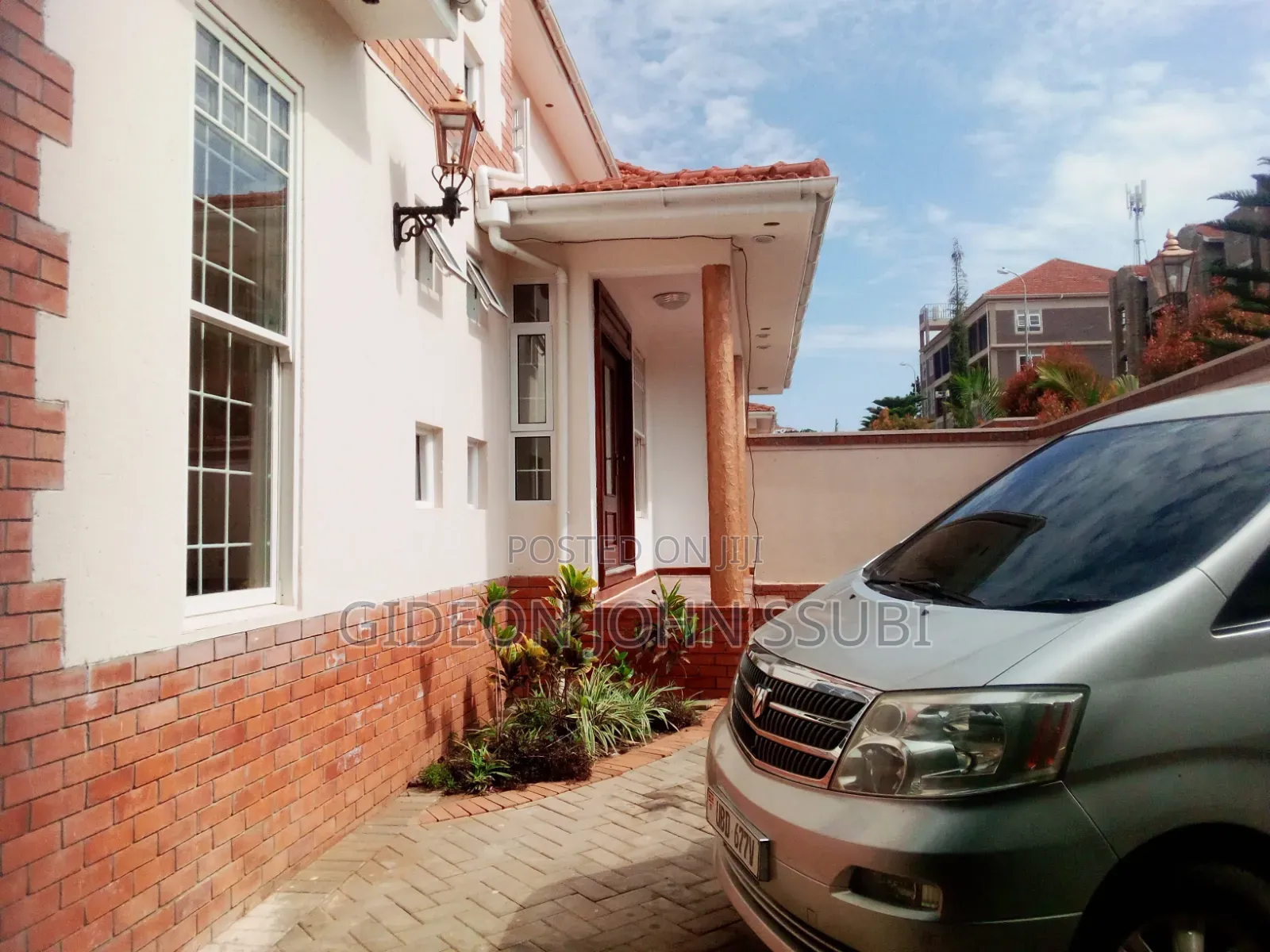 4bdrm Townhouse / Terrace in Muyenga, Makindye for rent in Makindye