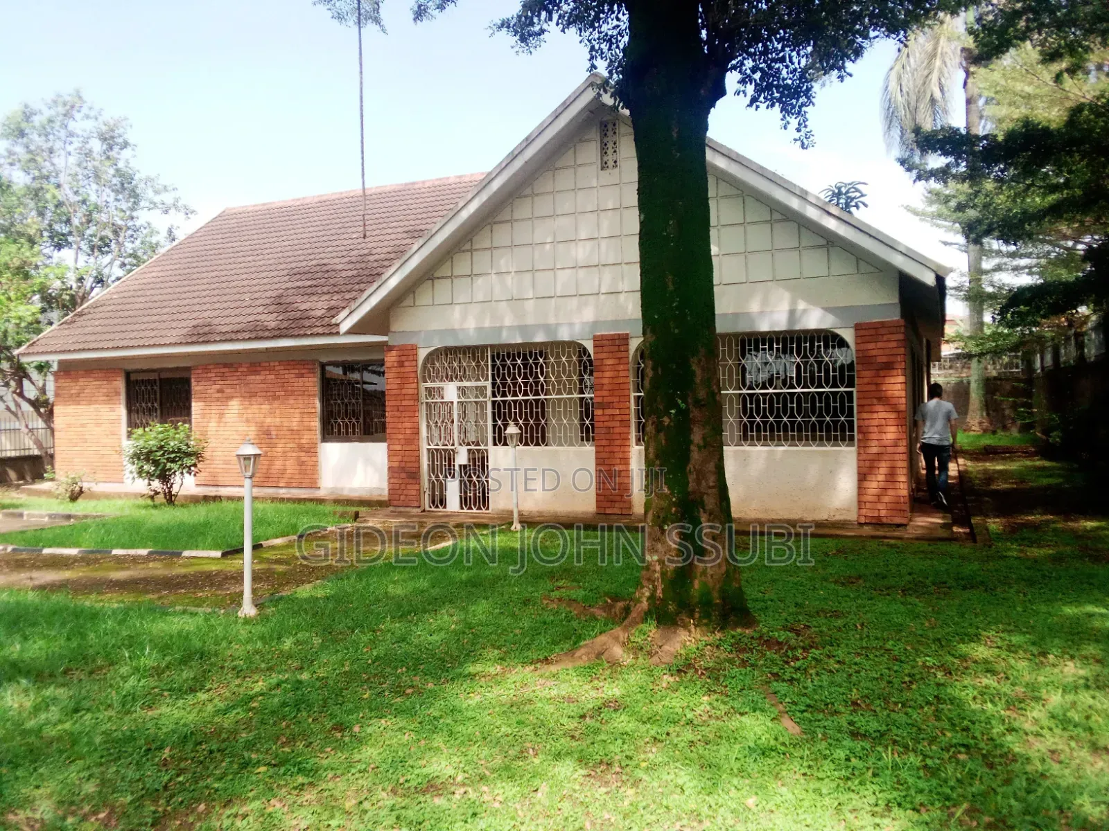 3bdrm Bungalow in Bugolobi, Nakawa for rent in Nakawa