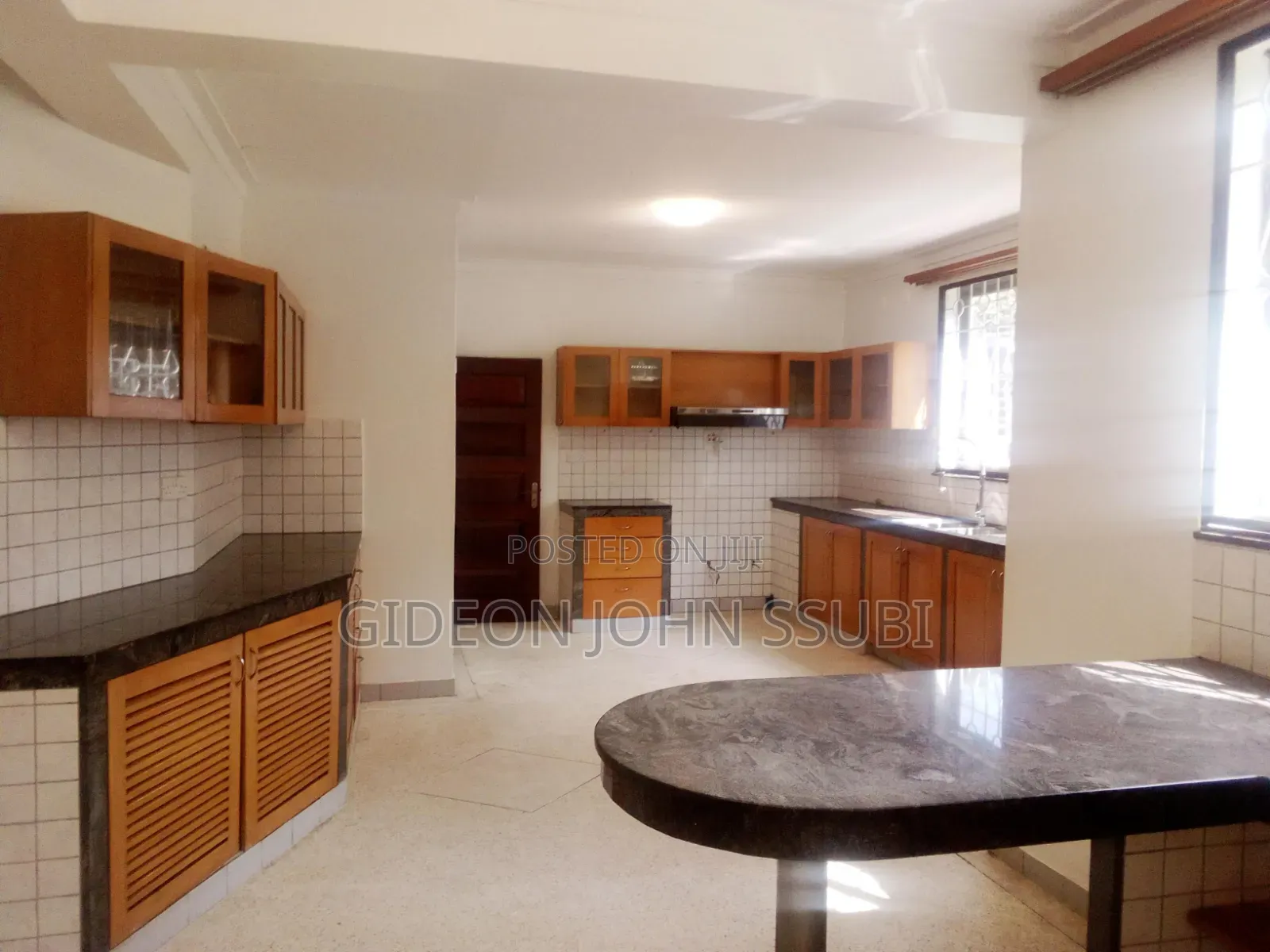 3bdrm Bungalow in Bugolobi, Nakawa for rent in Nakawa