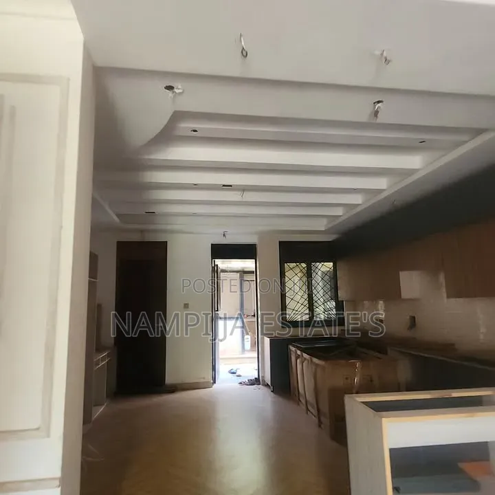 5bdrm Duplex in Kira, Nakawa for sale in Nakawa